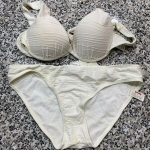 SKYE NWT White Textured Bikini Set Size-S